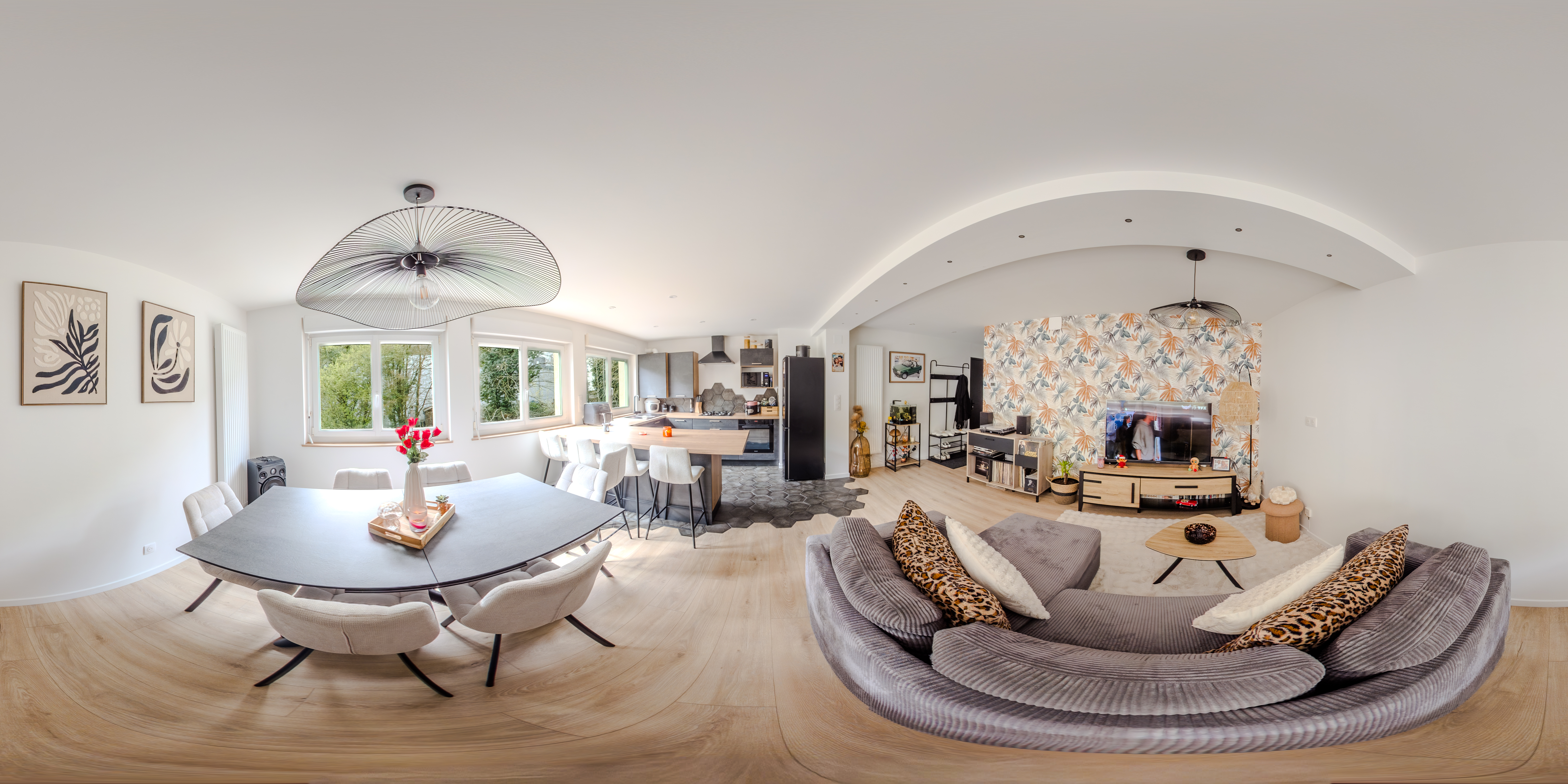 360 View
